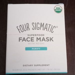 Four sigmatic super food facemasks